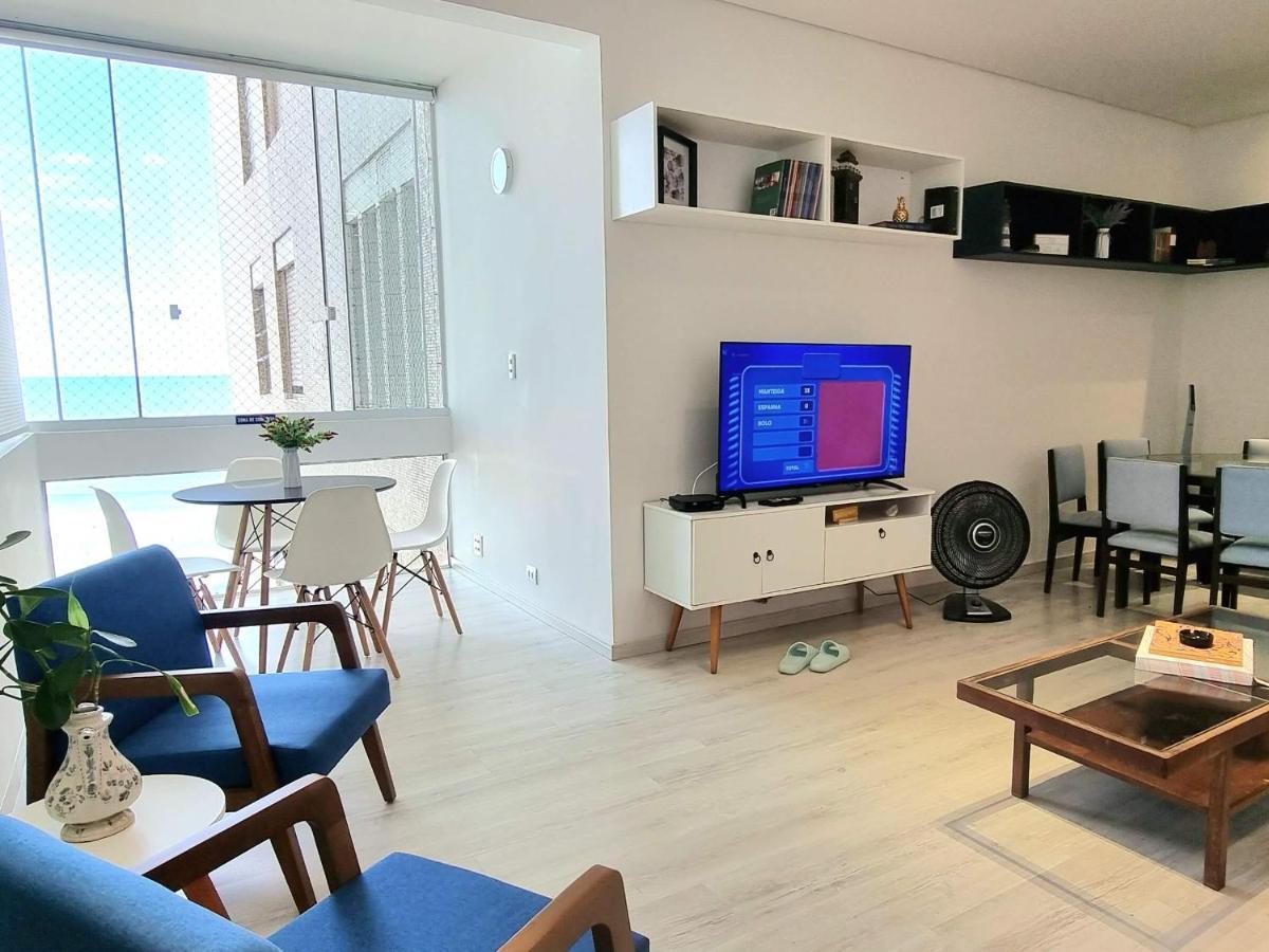 Apartamento com Vista do Mar